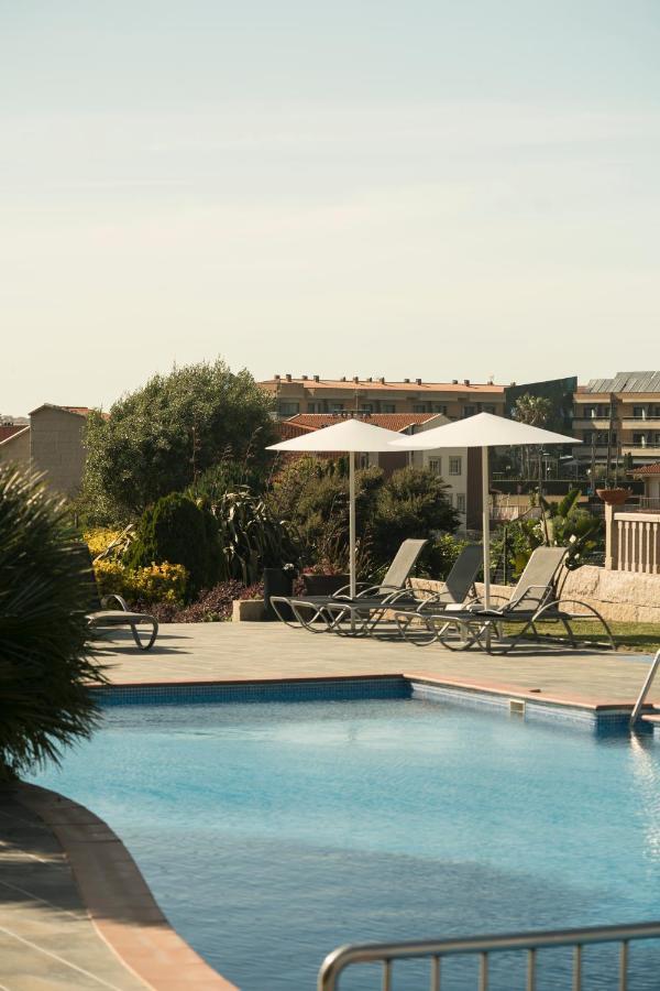Hotel Piramide ปอร์โตโนโว ภายนอก รูปภาพ