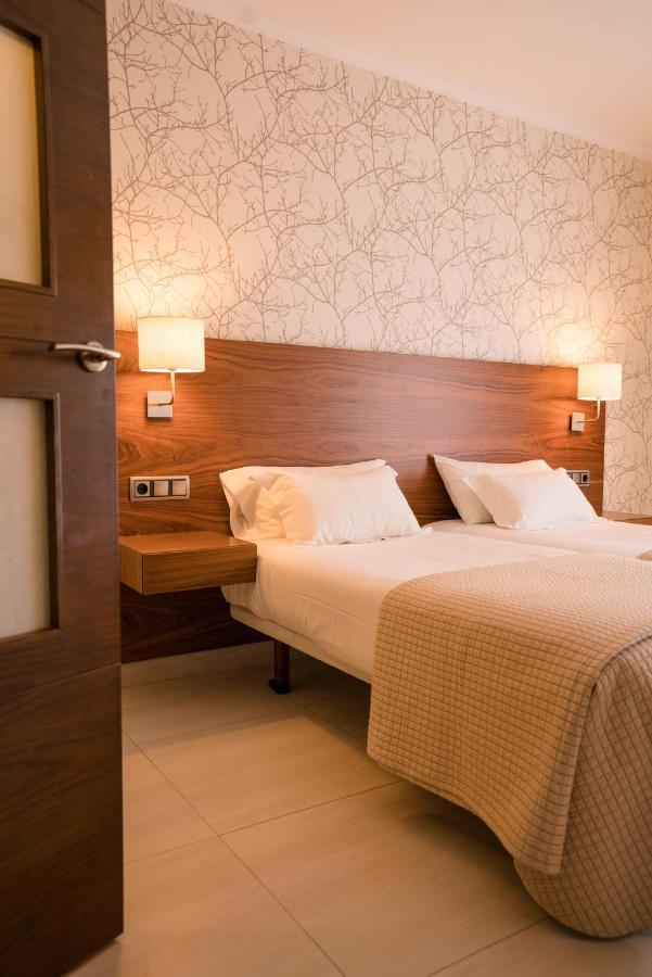 Hotel Piramide ปอร์โตโนโว ภายนอก รูปภาพ