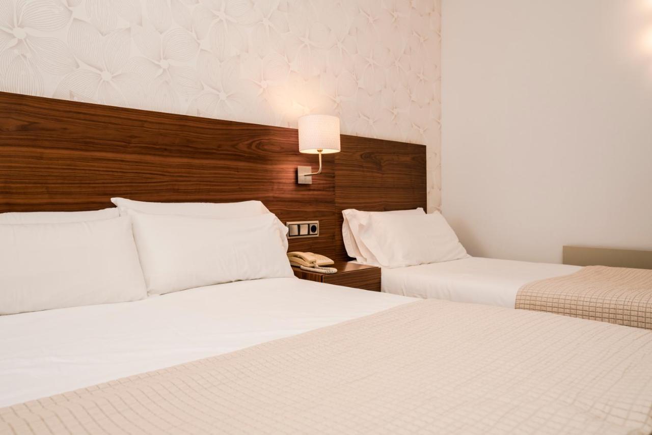 Hotel Piramide ปอร์โตโนโว ภายนอก รูปภาพ