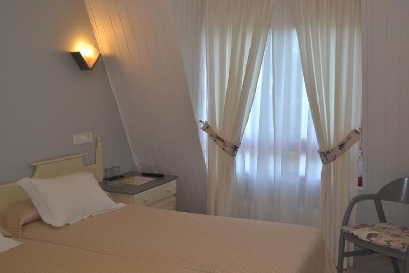 Hotel Piramide ปอร์โตโนโว ภายนอก รูปภาพ
